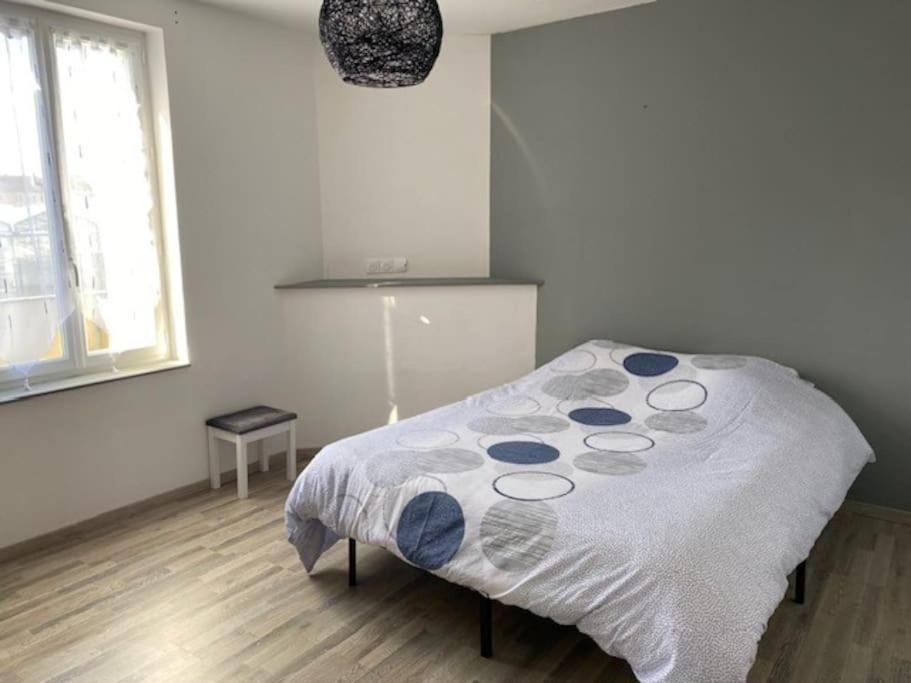 Maison De Ville Tres Calme Sées Екстериор снимка